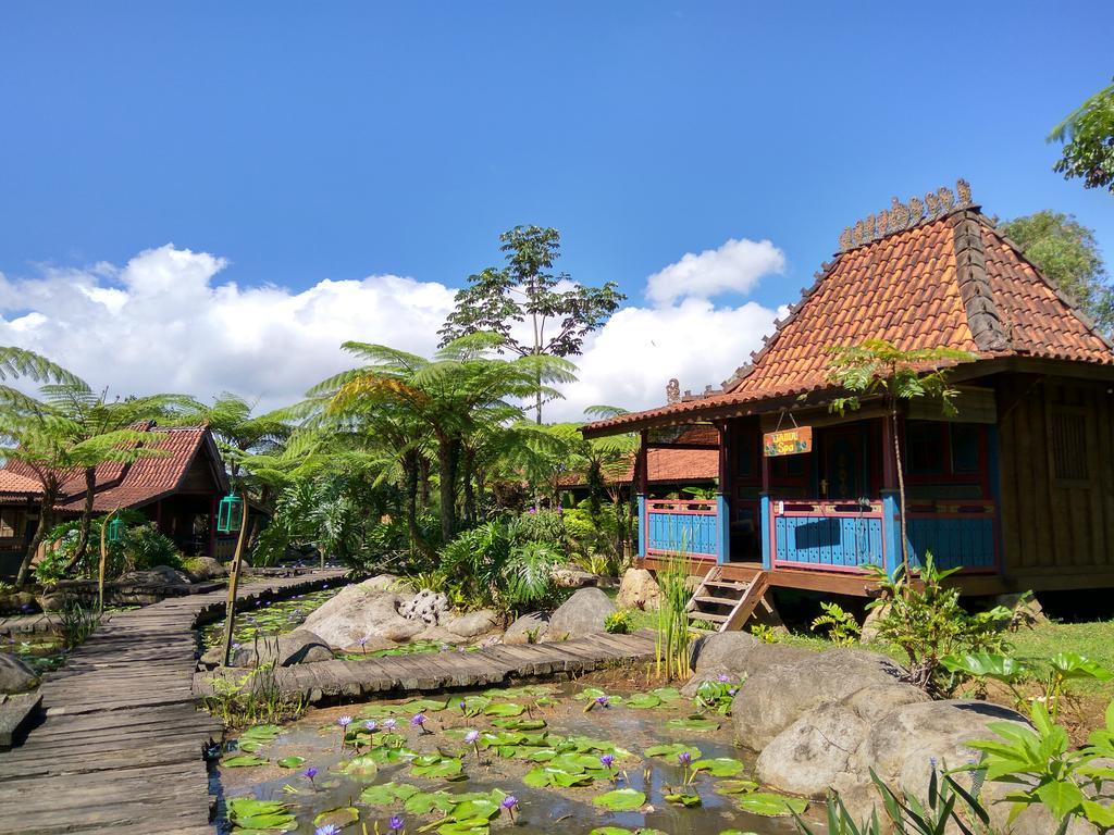 Jadul Village Resort Lembang Exterior photo